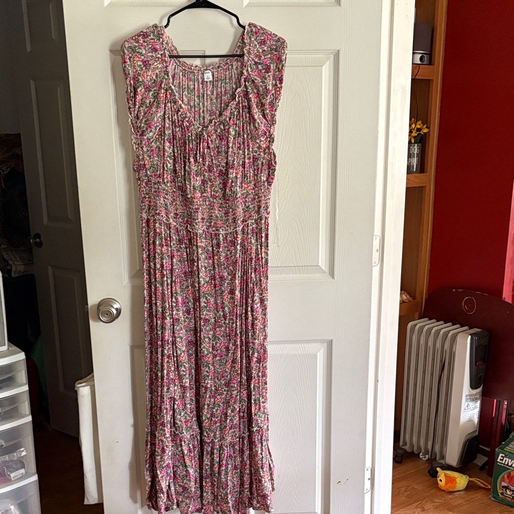 Old Navy Pink Floral Maxi Dress